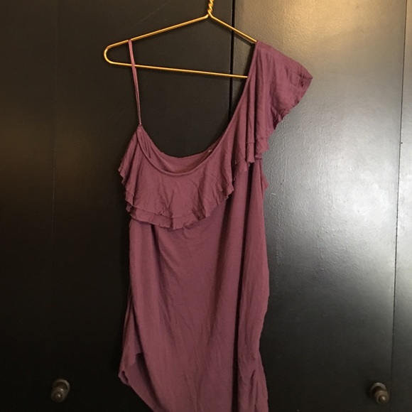 Adorable Eggplant colored 1shouldered top