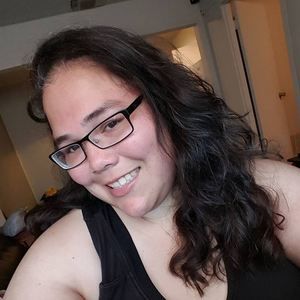 Meet your Posher, Senaida