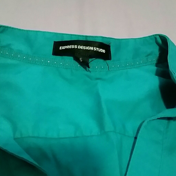 Top - Picture 2 of 2