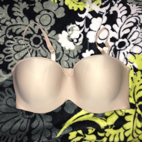 NWOT Nude convertible bra
