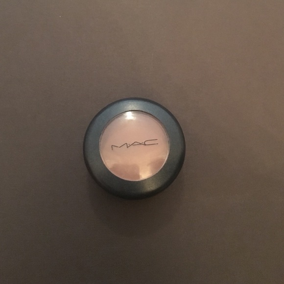 MAC EYESHADOW - Picture 2 of 2