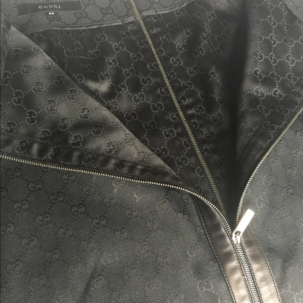 Authentic GUCCI zip up/down skirt