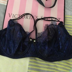 Very Sexy VS Bra {36D}