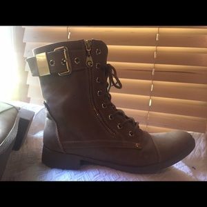 Guess tan leather combat boots