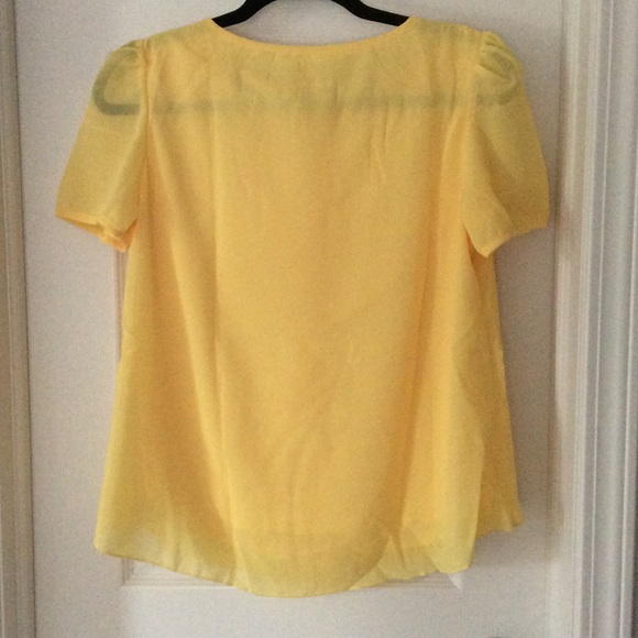 Yellow top - Picture 3 of 4