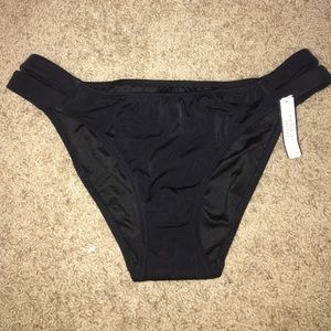 Double- banded bikini bottoms