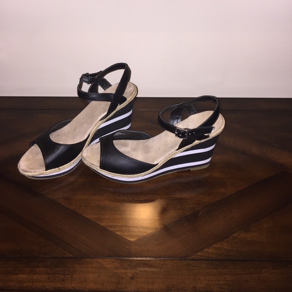 Old Navy Wedge Sandals