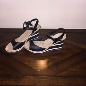 Old Navy Wedge Sandals