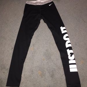 NIKE leggings