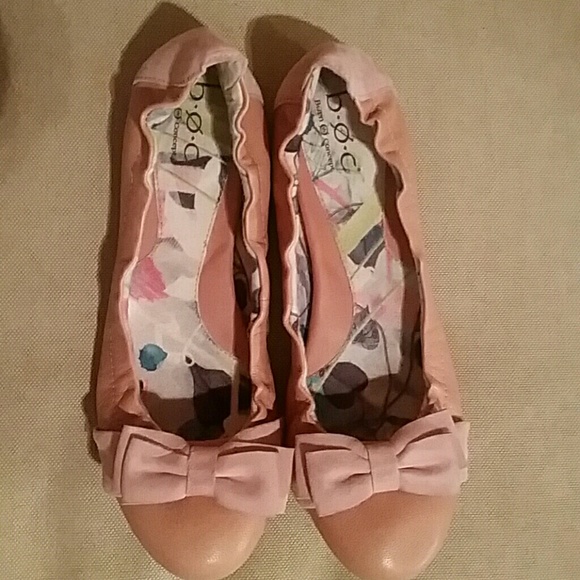 Boc pink flats