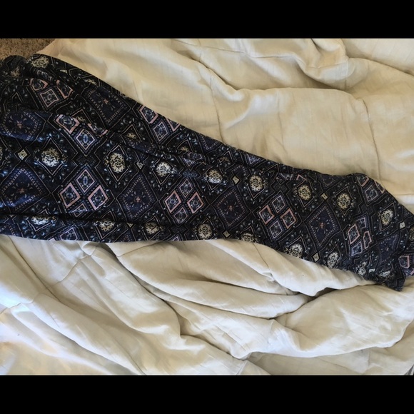 Flowy tight bottoms printed - Picture 1 of 3