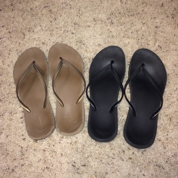Old navy summer flip flops