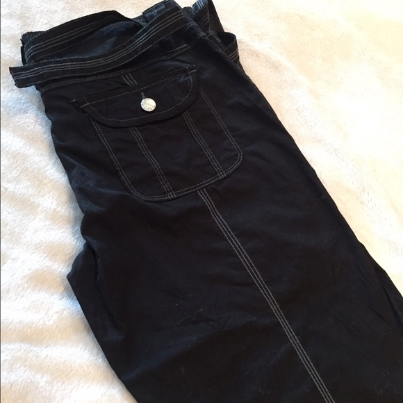 Younique summer capris