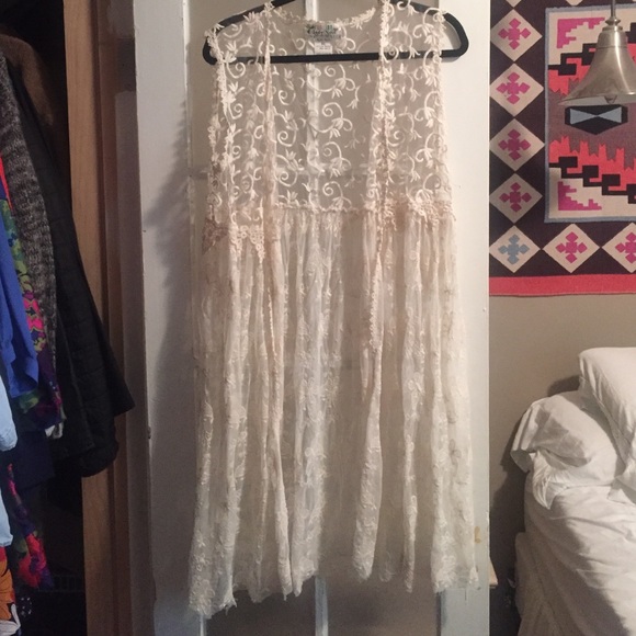 White/Cream Lace Vest