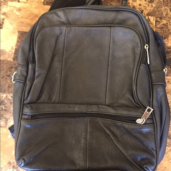 Black leather backpack - Picture 1 of 2
