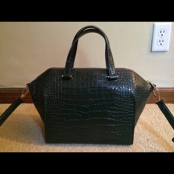 kate spade Bags - Kate Spade Green Crocodile Embossed Satchel kate spade Bags - Kate Spade Green Crocodile Embossed Satchel