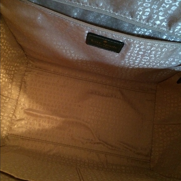 kate spade Bags - Kate Spade Green Crocodile Embossed Satchel kate spade Bags - Kate Spade Green Crocodile Embossed Satchel