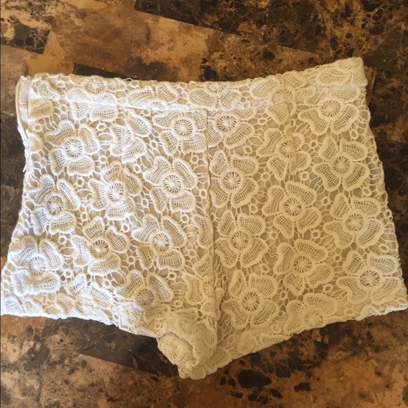crochet shorts - Picture 1 of 1