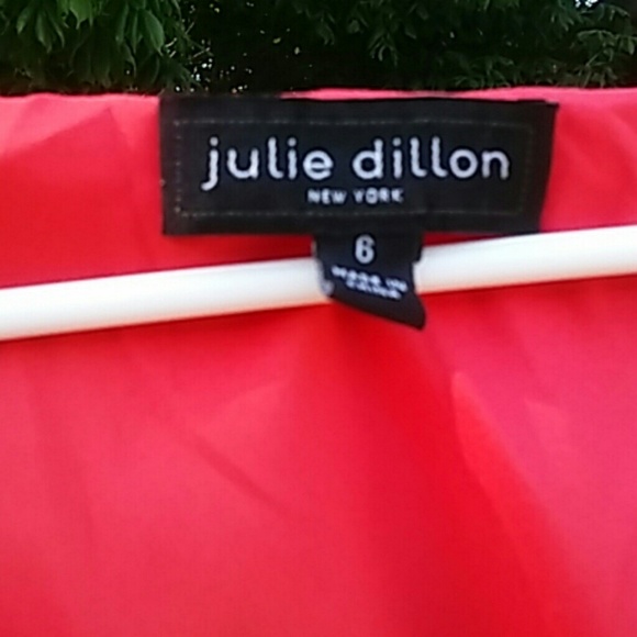 Coral Silk - Picture 2 of 4