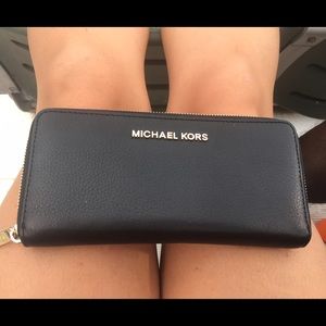 JET SET TRAVEL SAFFIANO LEATHER CONTINENTAL