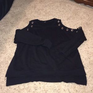 Crew neck sweatshirt with shoulder cut-outs