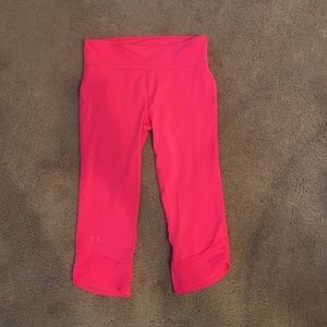 Pink under armor crop leggings