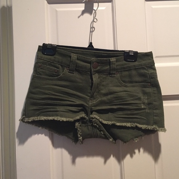 Forever 21, Distressed denim cut-off shorts