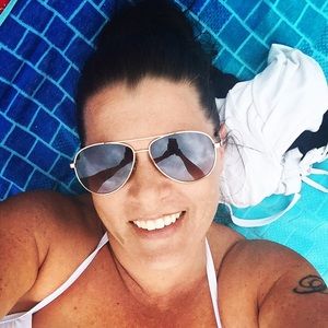 Meet your Posher, Tomi