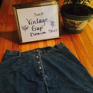 NEVER WORN, VINTAGE GAP DENIM SKIRT Size 10