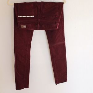 Paige Denim Peg Skinny Jean in Burgundy Size 24