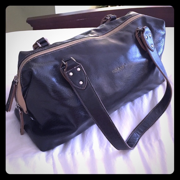 Matt & Nat black shoulder bag