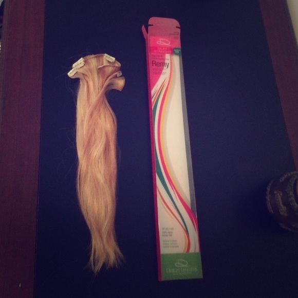 🎉1 day sale!🎉18" remy hair extentions