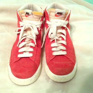 Nike blazer red size 7.5
