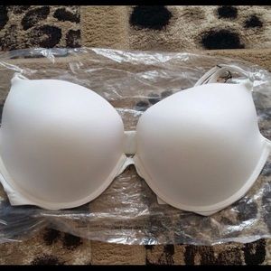 Victoria's Secret Very Sexy Push Up Bra ( NWT )
