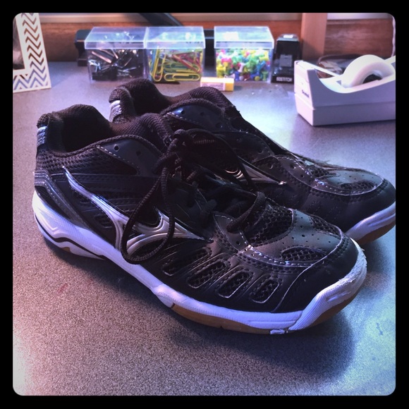 SOLD ON Ⓜ ercari - Women's Volleyball Shoes
