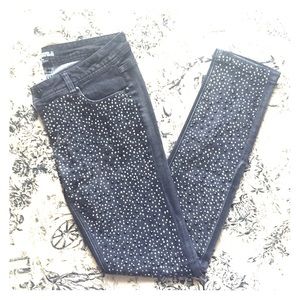 Forever 21 Studded Jeans Size 28