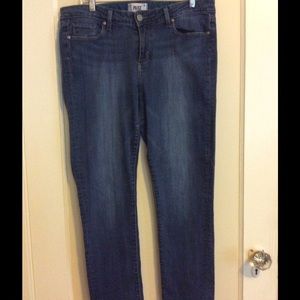 Paige Skyline Ankle Peg Jeans