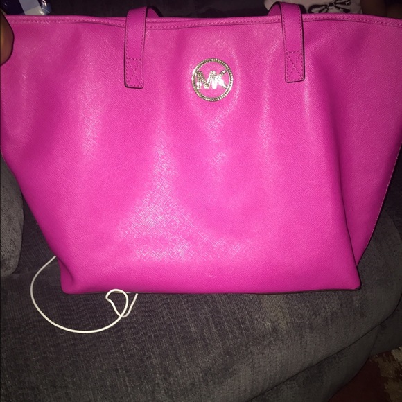 MK pink jetset large
