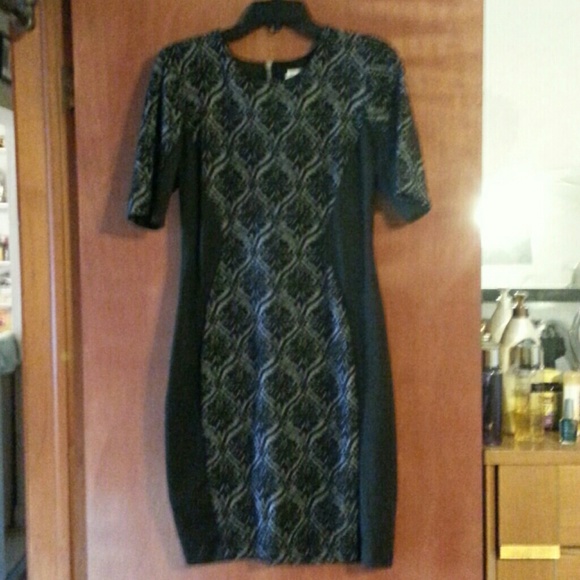 Too big - Picture 3 of 3