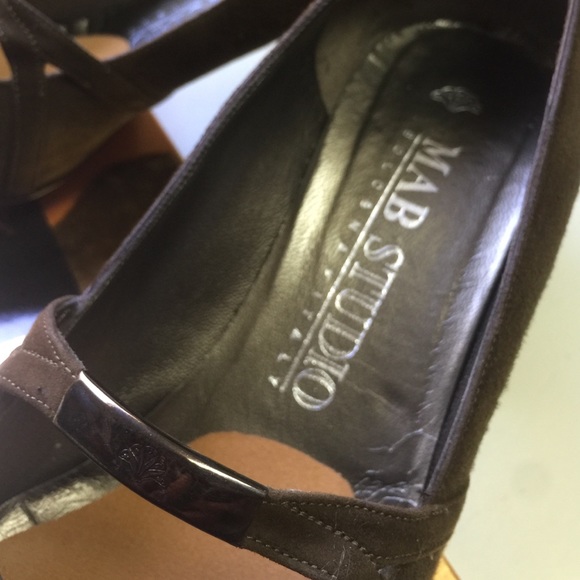 MAB Studio Suede Heel Pumps 7B - Picture 4 of 4