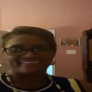 Meet your Posher, Cynthia