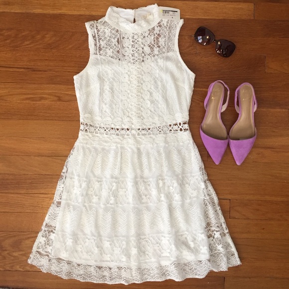 Dresses & Skirts - White lace high neck dress