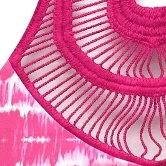 Crochet Detailed Bikini - Picture 2 of 4