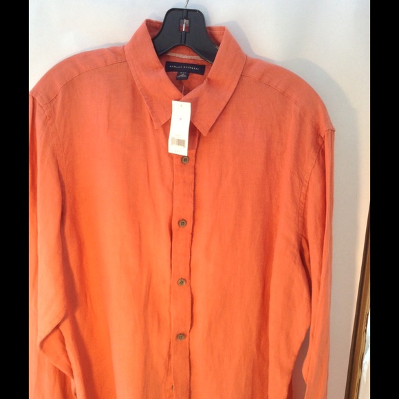 Banana Republic men's linen shirt size medium.