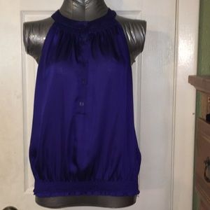 NWOT Very pretty sleeveless top👚