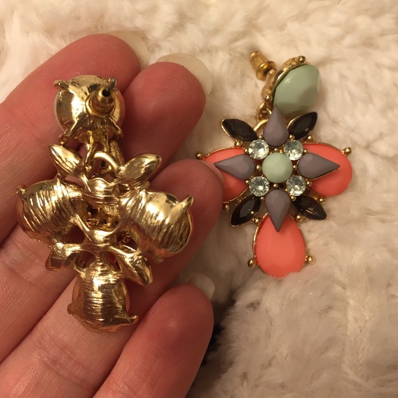 Gorgeous statement earrings - Picture 4 of 4