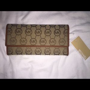 Michael Kors wallet