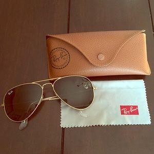 Authentic Ray-Ban Aviators with brown leather case