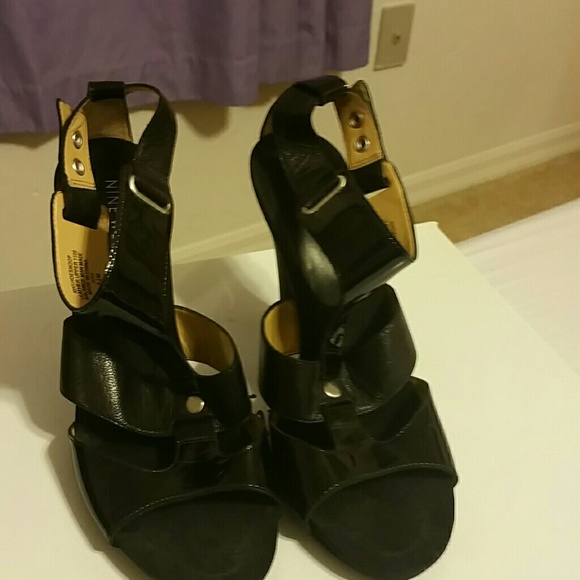 Heels - Picture 2 of 4