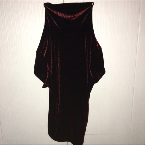 deep maroon/red mock neck velvet top - Picture 2 of 4